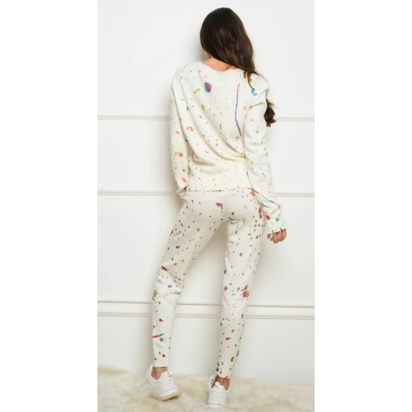 NWT Long Sleeve Metallic Paint Splatter Sweater with Raw Hem - Picture 3 of 10